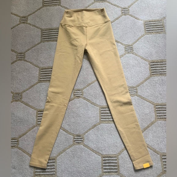Yellow Label Co New Leisure Leggings XS in Camel - Picture 1 of 6